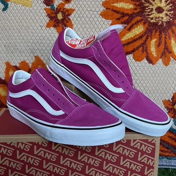 Vans •Old School Fuchsia Red/True White Men’s sneakers